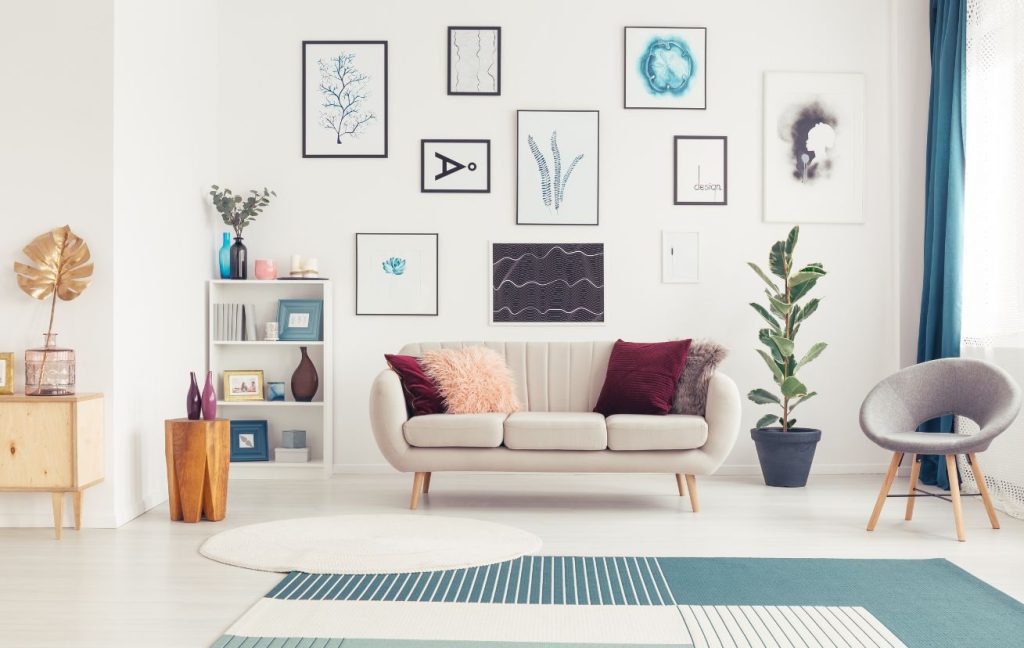 Modern Large Wall Decor Ideas for Living Room: Gallery wall