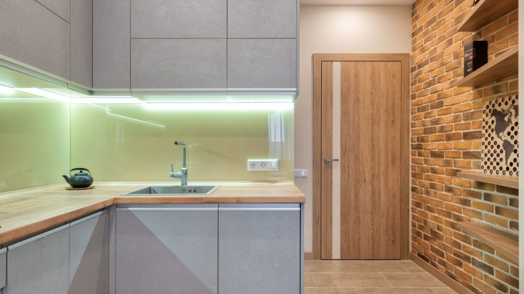 Lights under kitchen cabinets