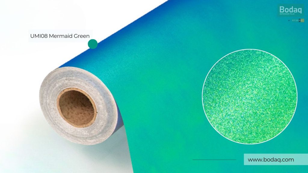 Discontinued - UMI08 Mermaid Green Hologram - Metal Collection 13 UMI08 Close-up and Zoom-in